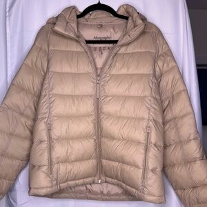 Abercrombie & Fitch Tan Lightweight Packable Puffer - no bag